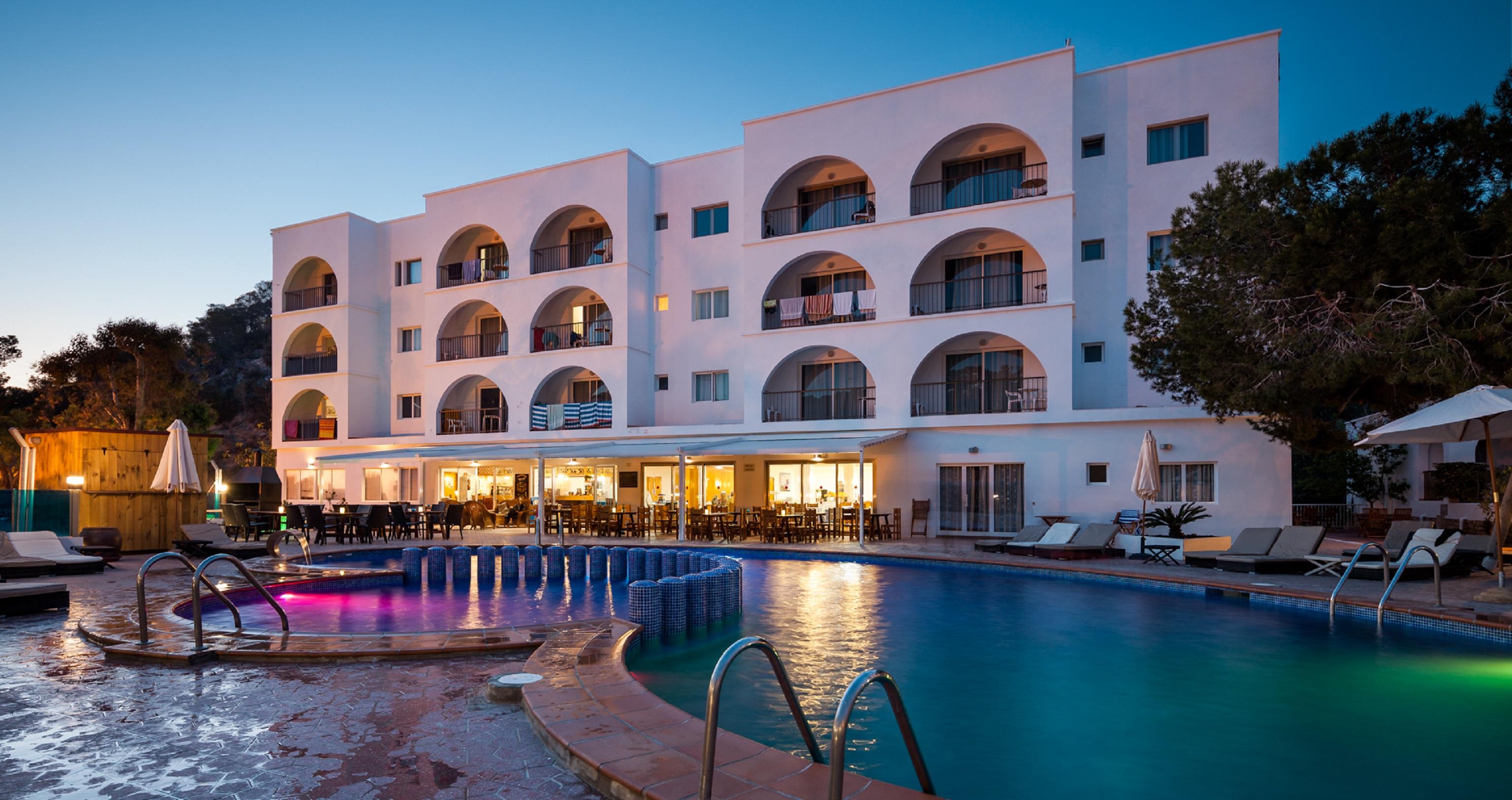 Aparthotel Puerto Cala Vadella Cala Vadella  Exterior foto