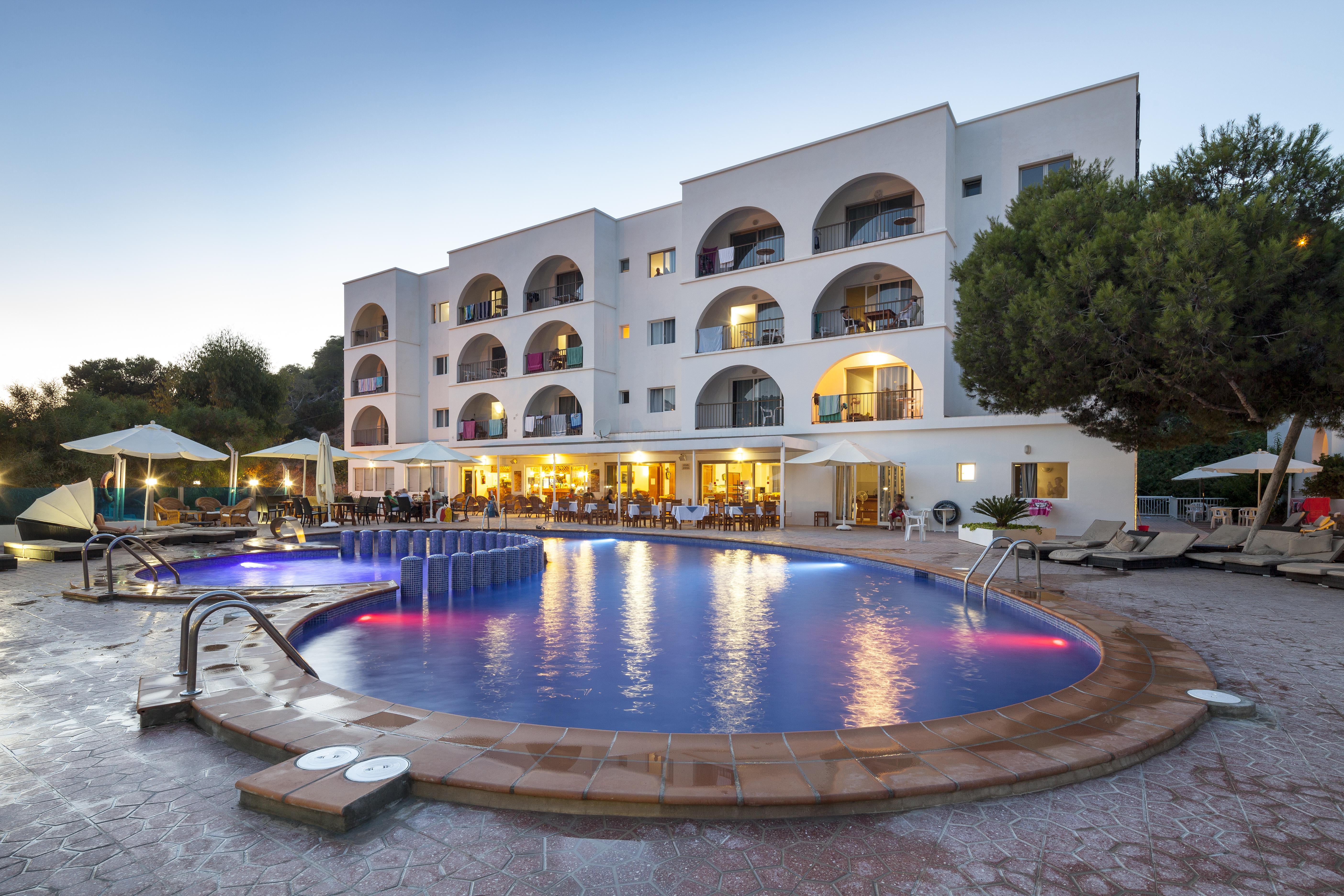 Aparthotel Puerto Cala Vadella Cala Vadella  Exterior foto