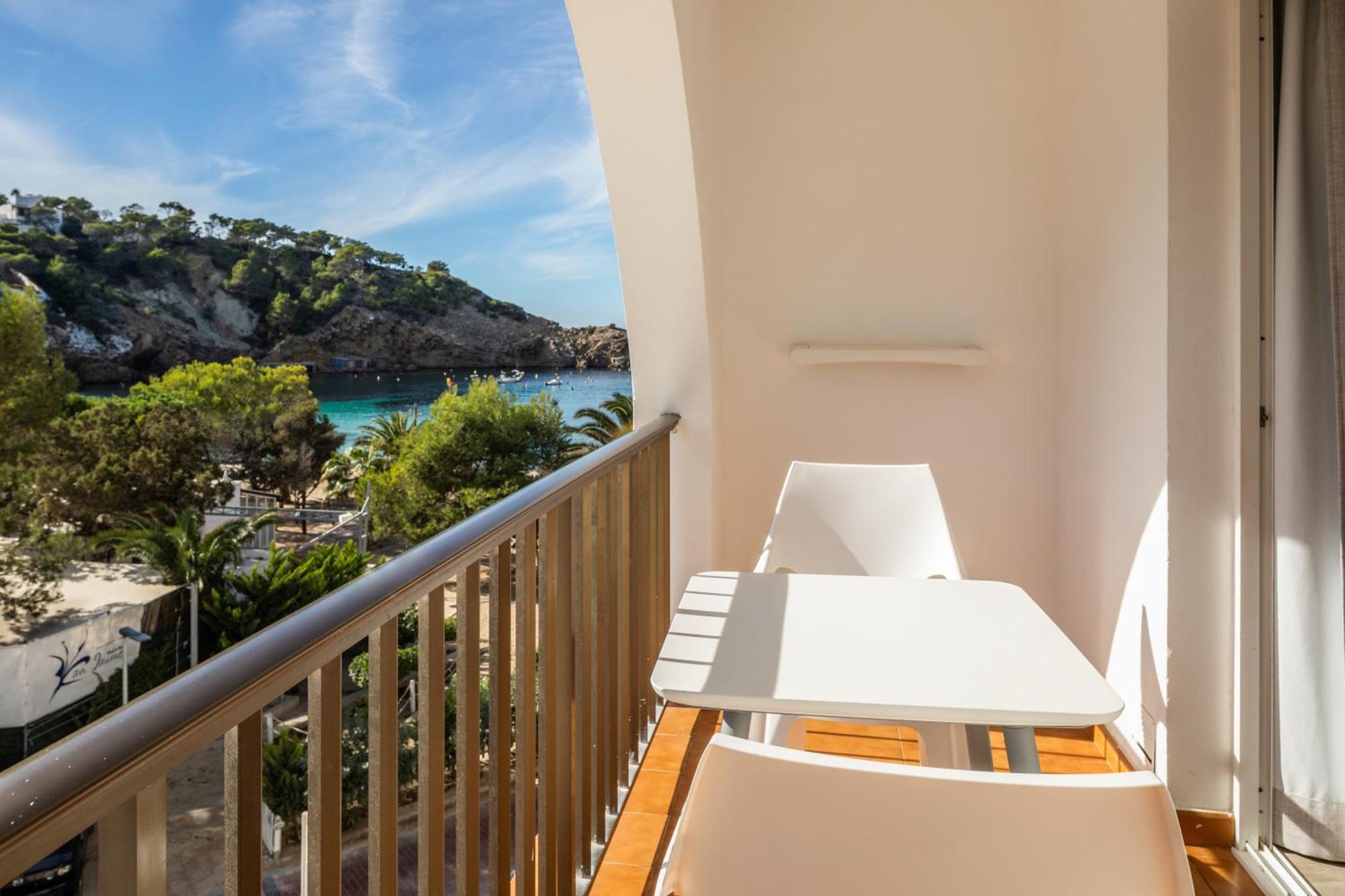 Aparthotel Puerto Cala Vadella Cala Vadella  Exterior foto